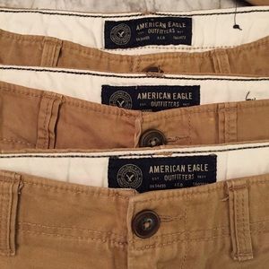 3 Pair American Eagle Khaki Pants 30x34 MH53